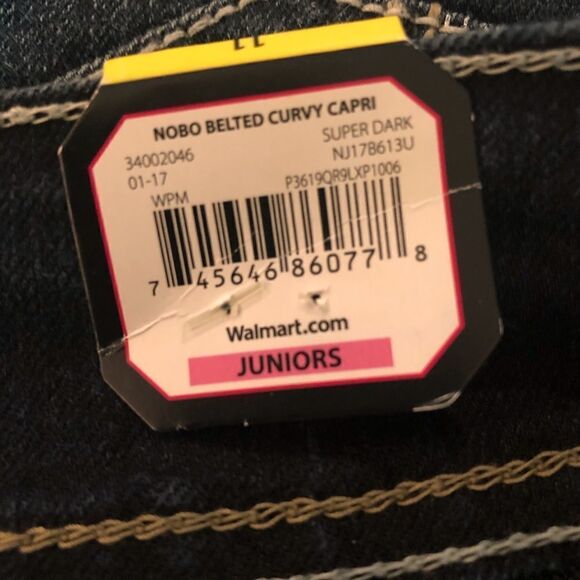 No Boundaries jean capris - Picture 4 of 5